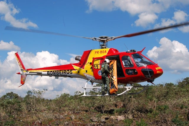 Βραζιλία: Πιλότος σώθηκε από συντριβή αεροσκάφους και σκοτώθηκε πέφτοντας από το ελικόπτερο της διάσωσης!